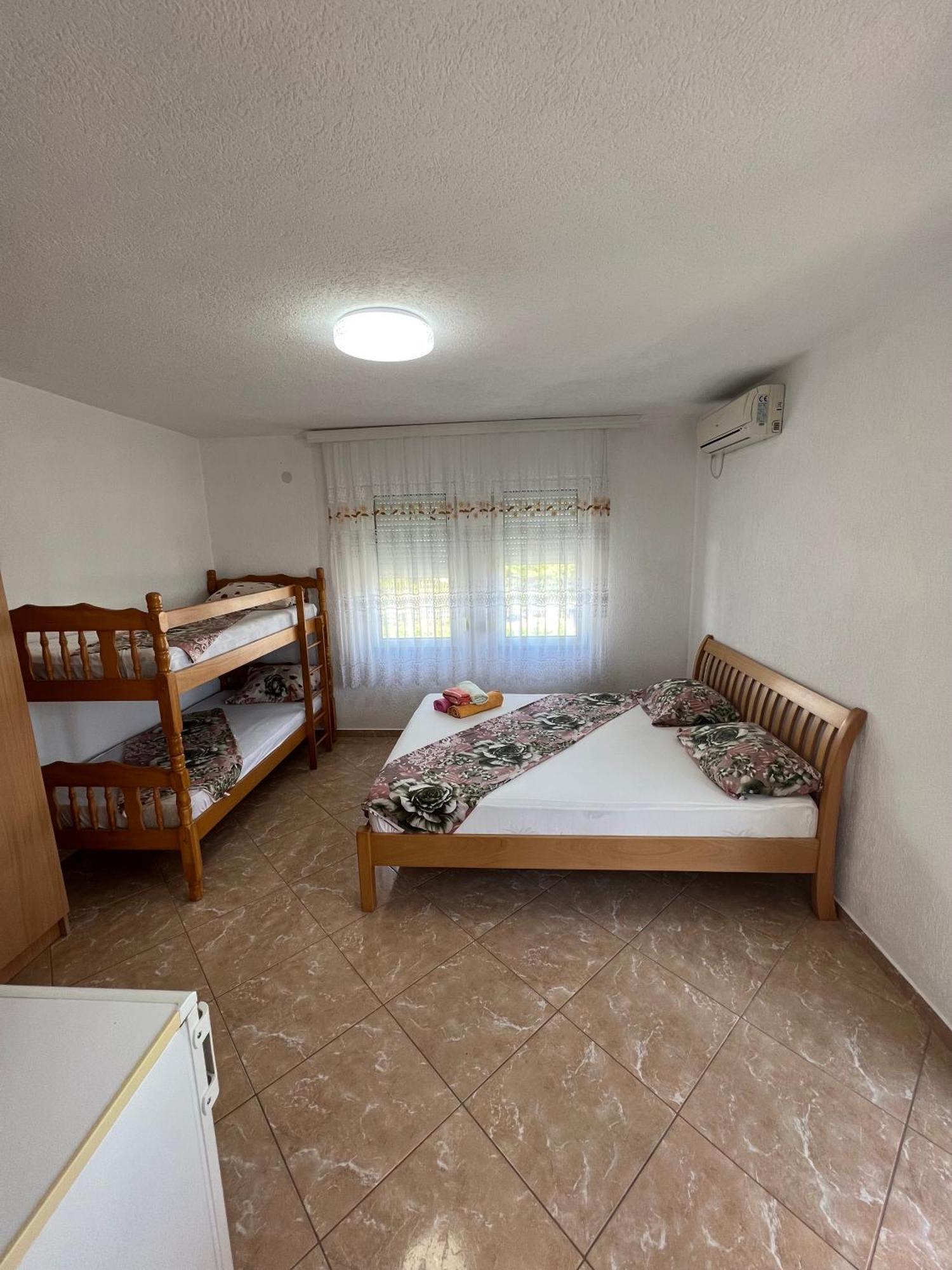 Apartments Zalli Ulcinj Buitenkant foto