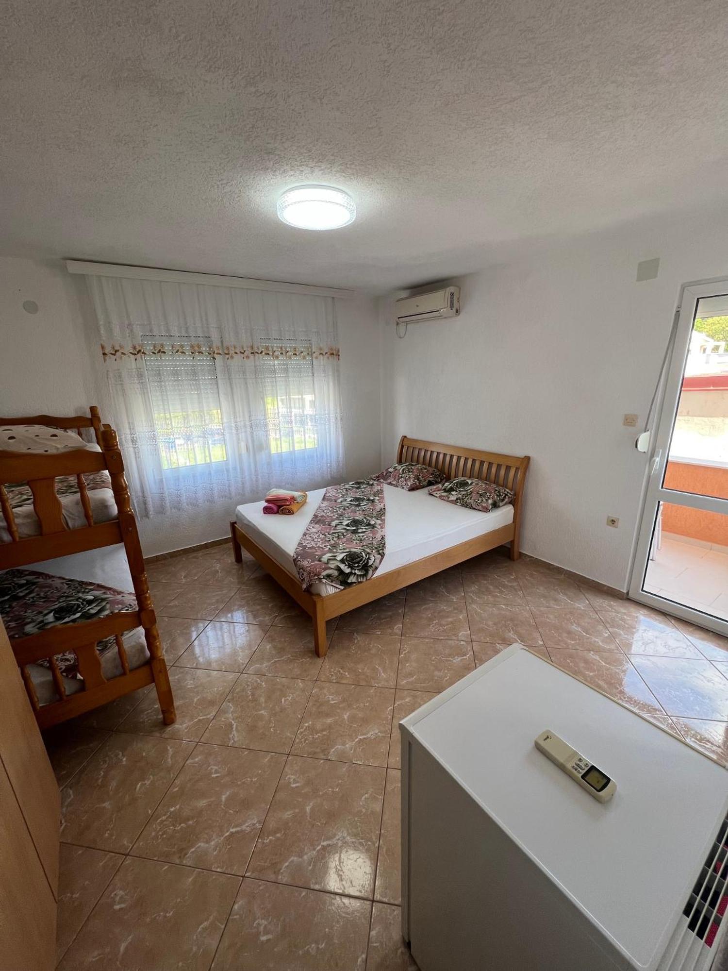 Apartments Zalli Ulcinj Buitenkant foto