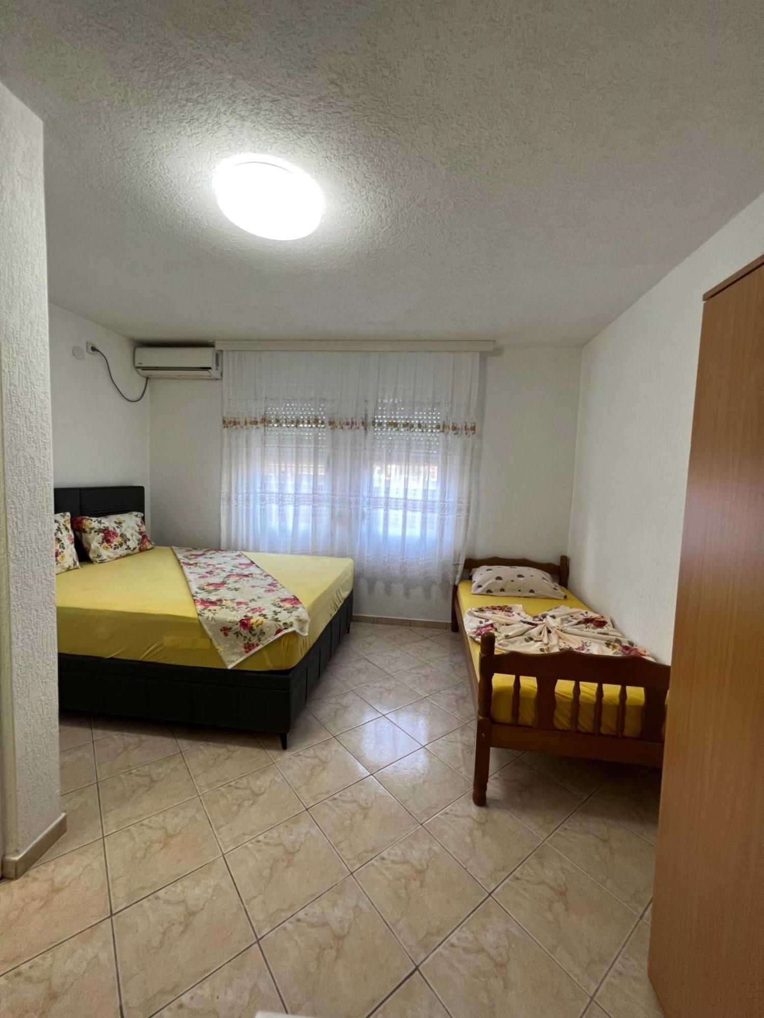 Apartments Zalli Ulcinj Buitenkant foto