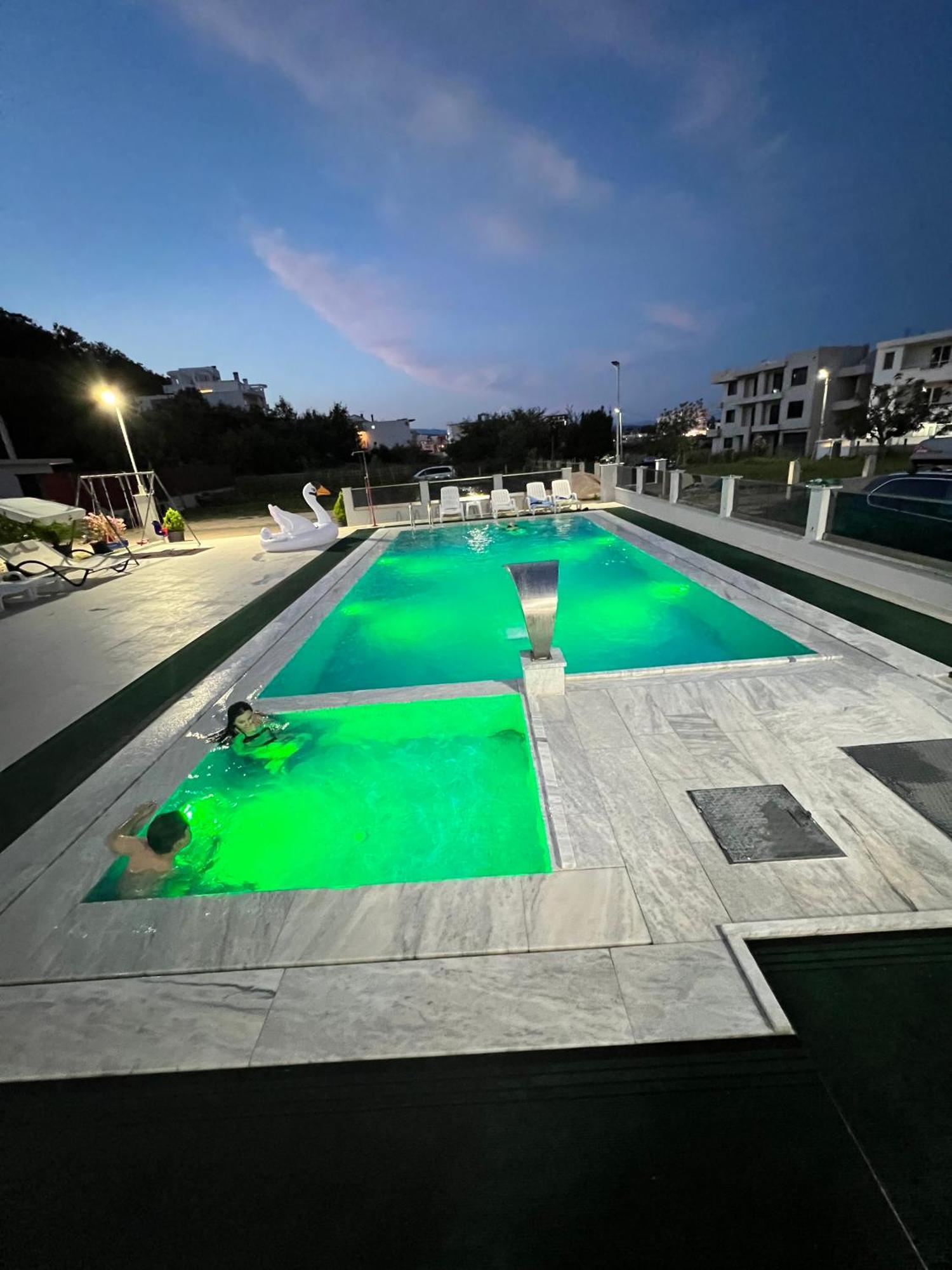 Apartments Zalli Ulcinj Buitenkant foto