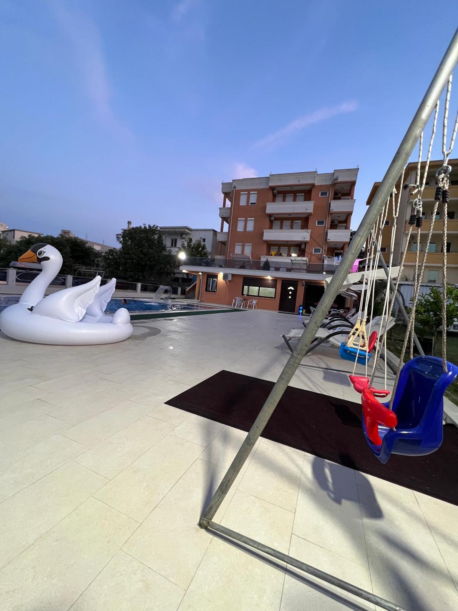 Apartments Zalli Ulcinj Buitenkant foto