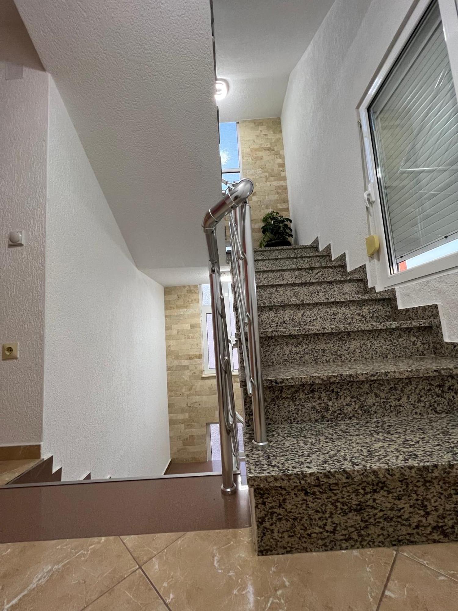Apartments Zalli Ulcinj Buitenkant foto