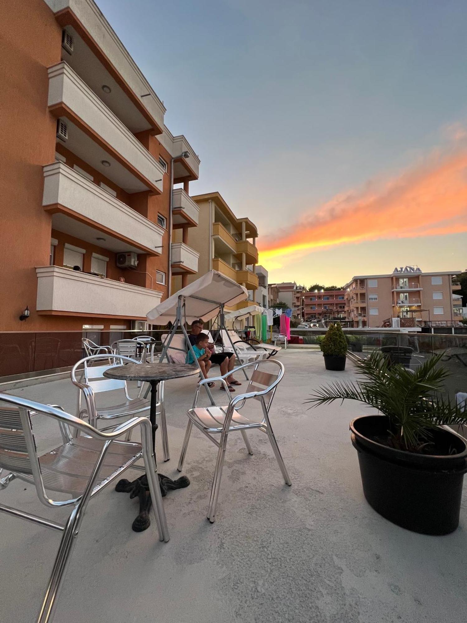 Apartments Zalli Ulcinj Buitenkant foto