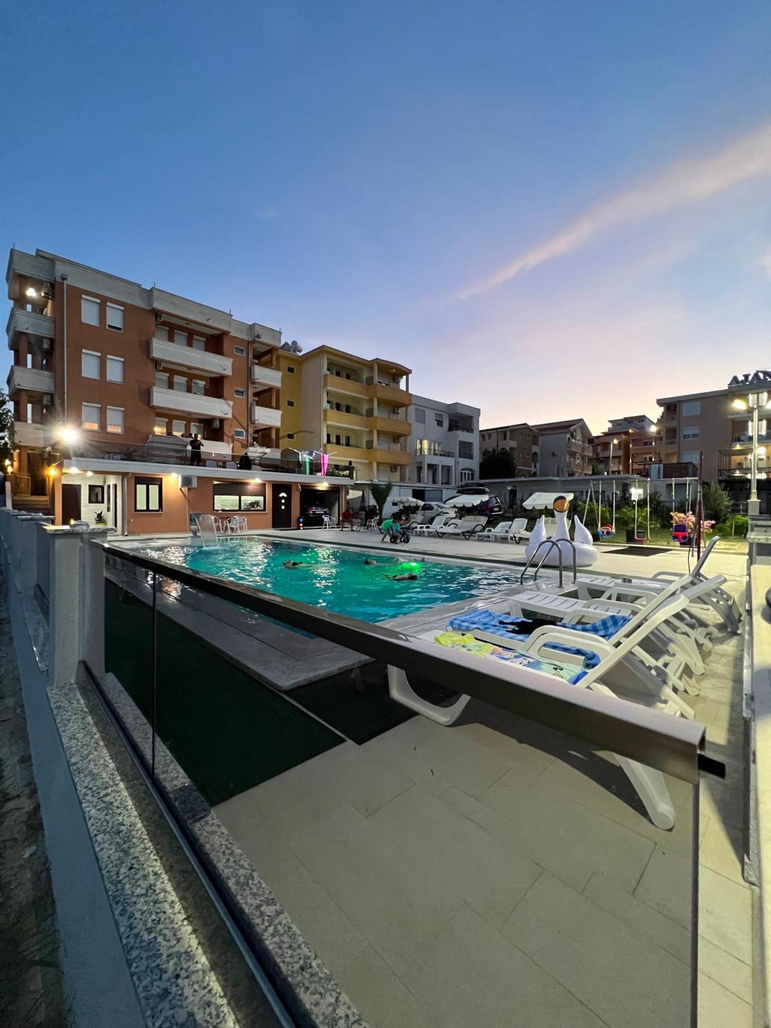 Apartments Zalli Ulcinj Buitenkant foto
