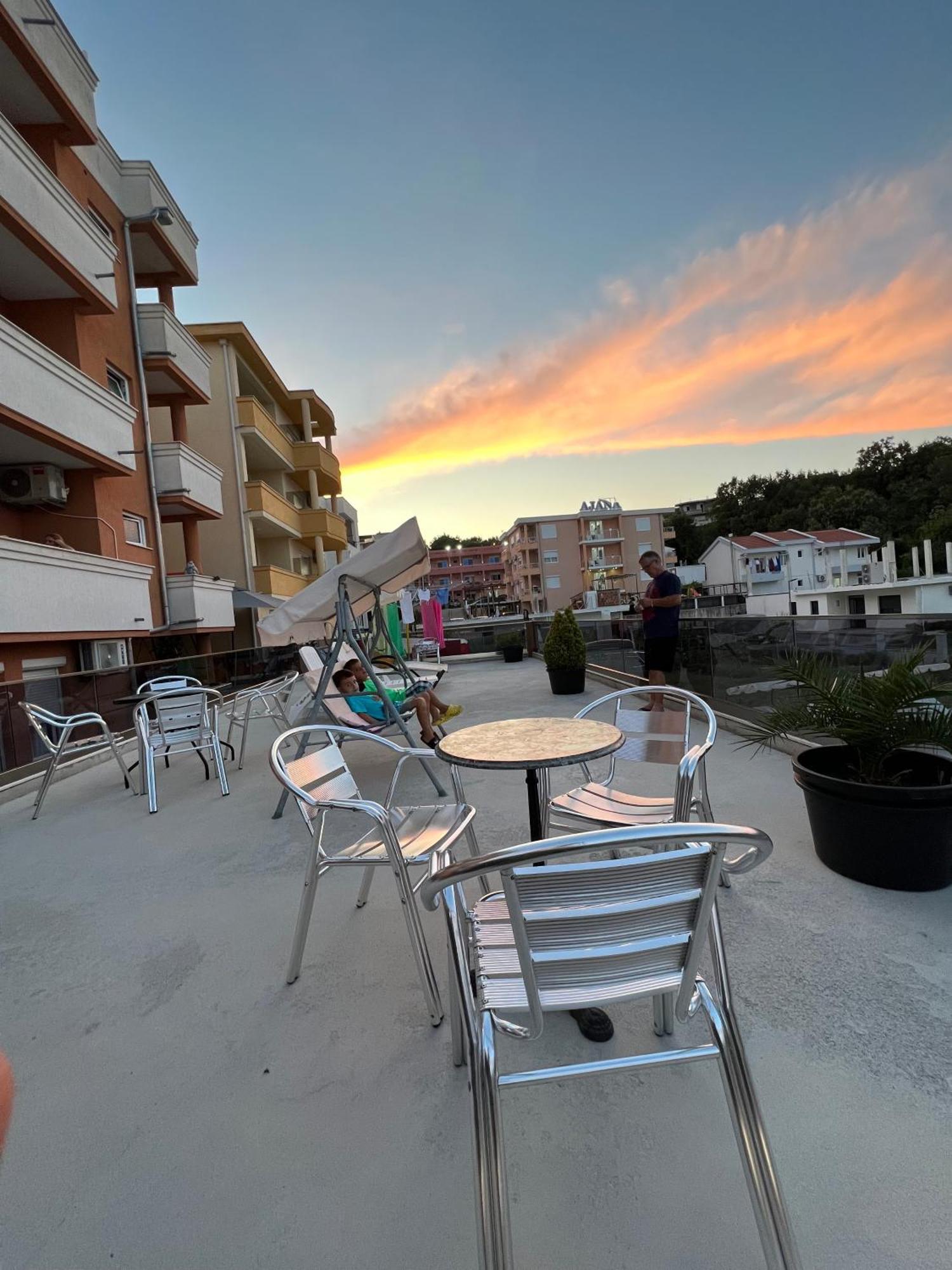 Apartments Zalli Ulcinj Buitenkant foto