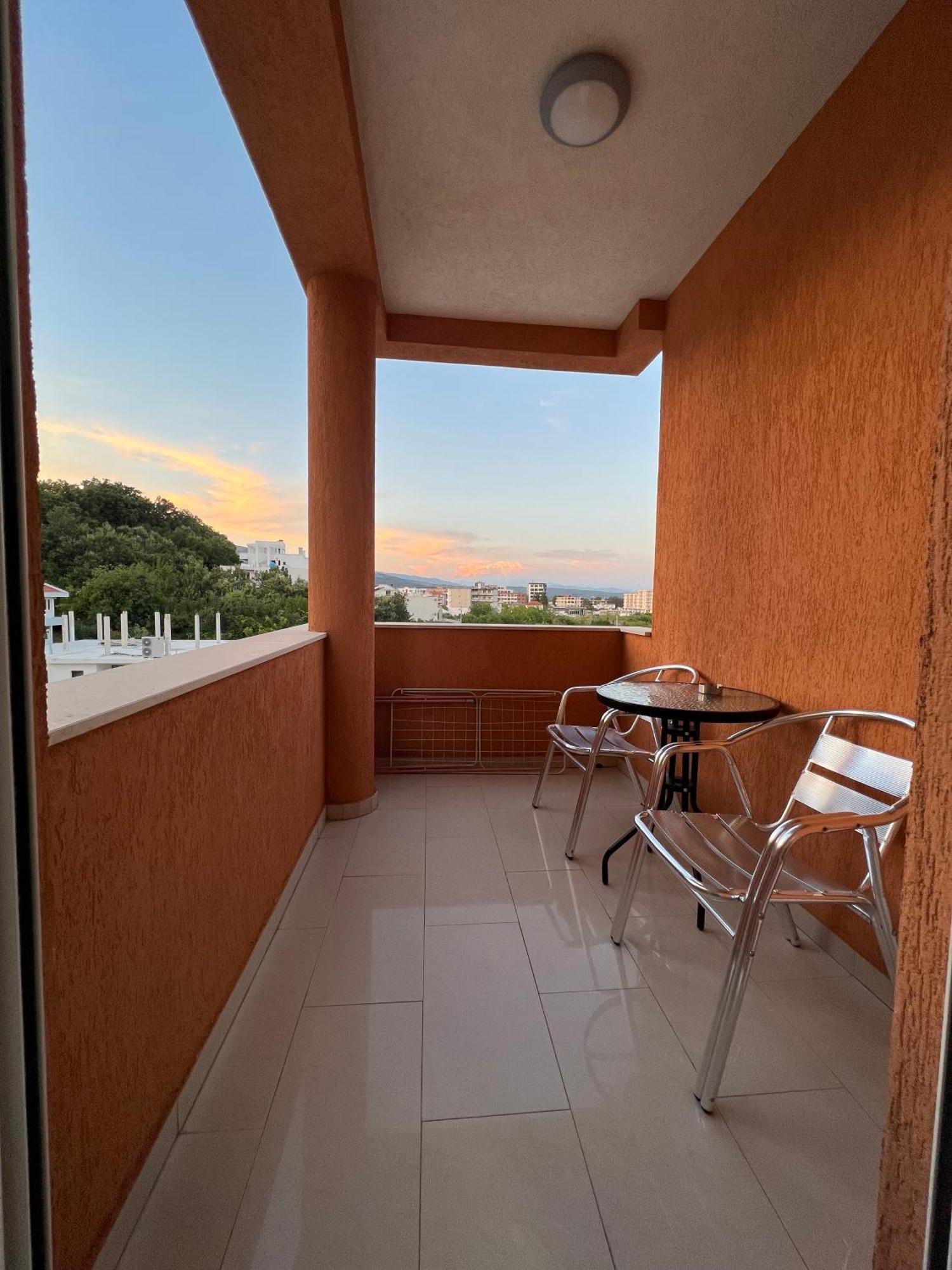 Apartments Zalli Ulcinj Buitenkant foto